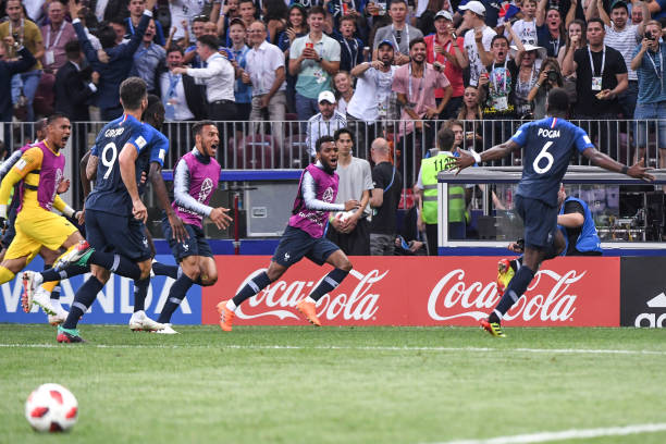 他也表现出 他也表现出