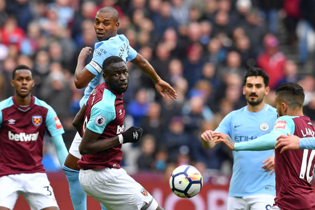 回顾他的职 回顾他的职